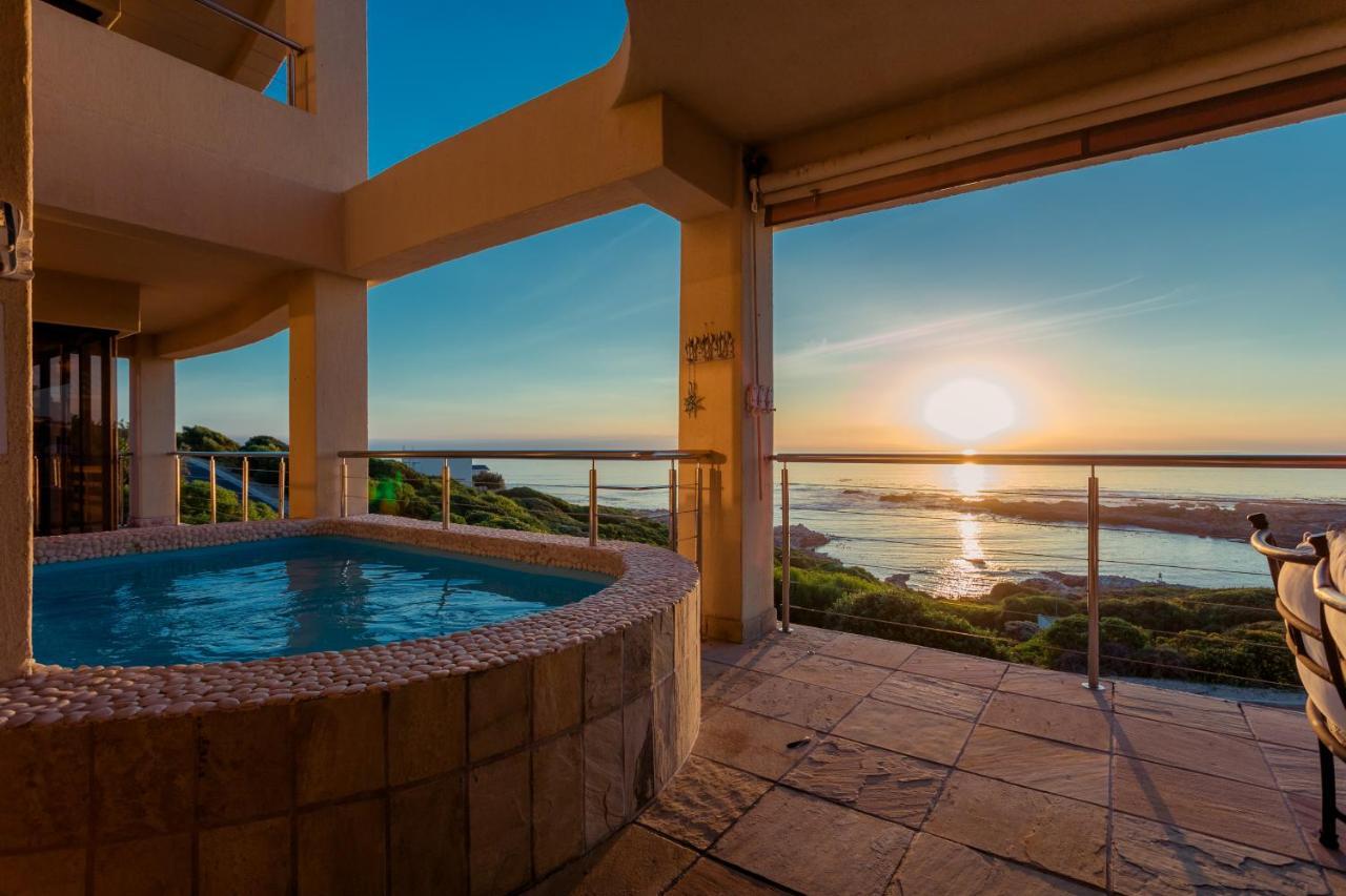 Whale Waters Self Catering Gansbaai De Kelders Exterior foto