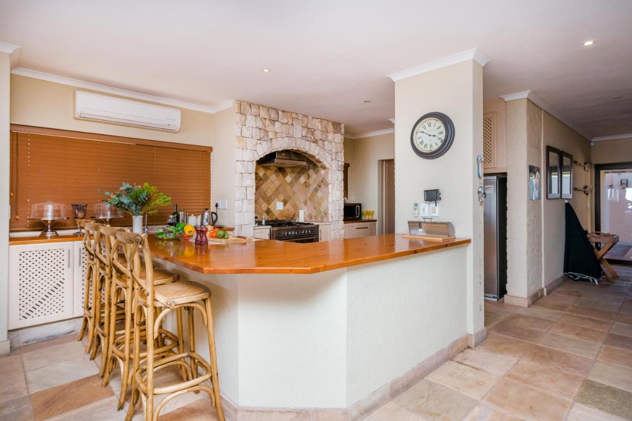 Whale Waters Self Catering Gansbaai De Kelders Exterior foto