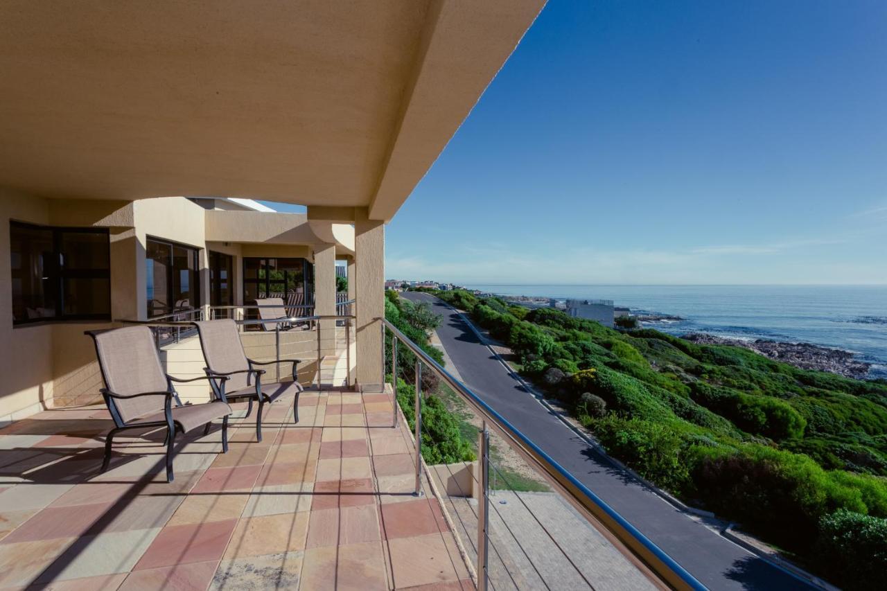 Whale Waters Self Catering Gansbaai De Kelders Exterior foto