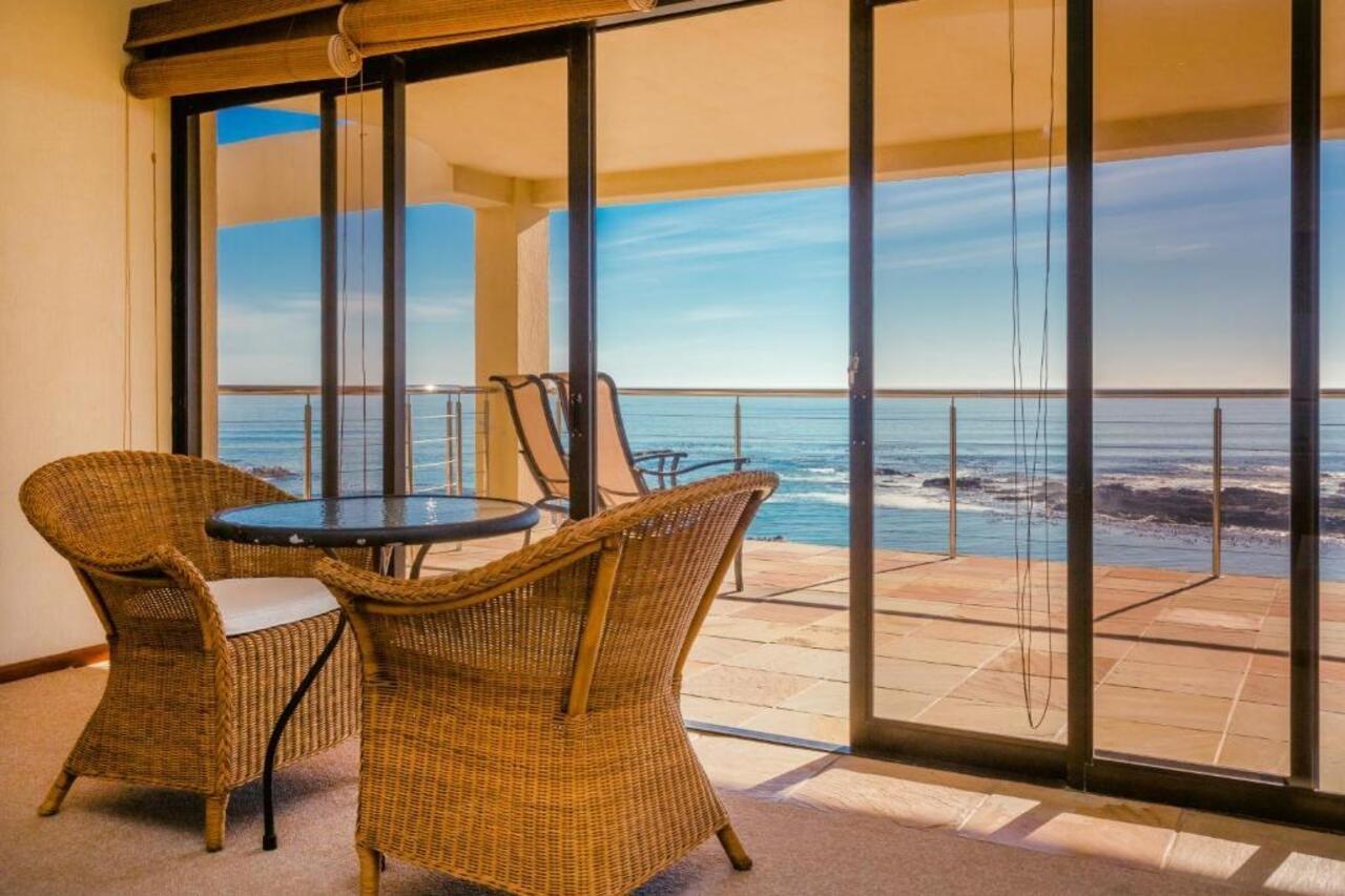 Whale Waters Self Catering Gansbaai De Kelders Exterior foto